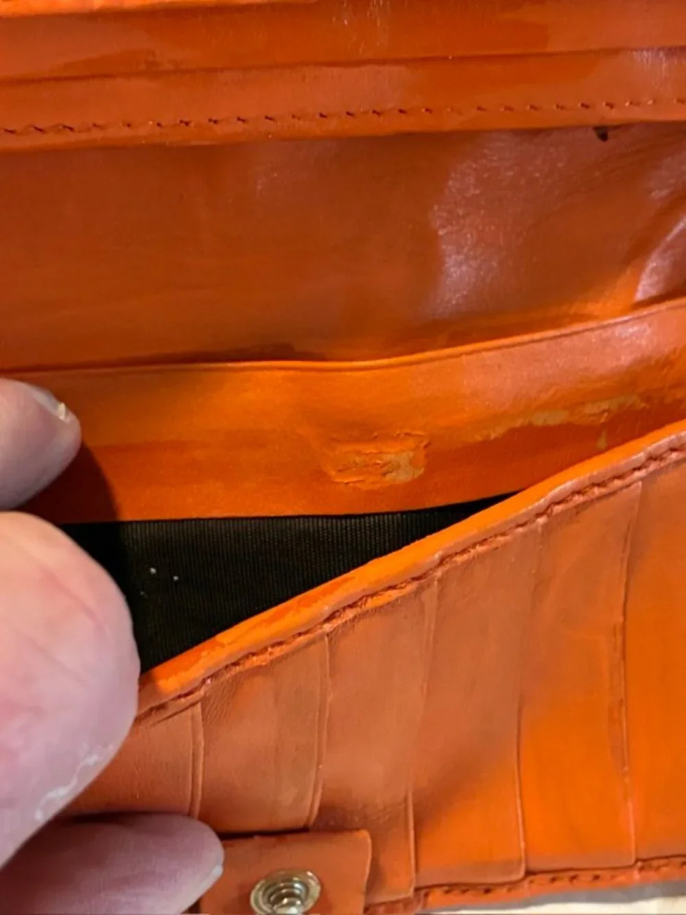 Authentic Gucci Microguccissima Continental Flap Wallet – Custom Tangerine Finis